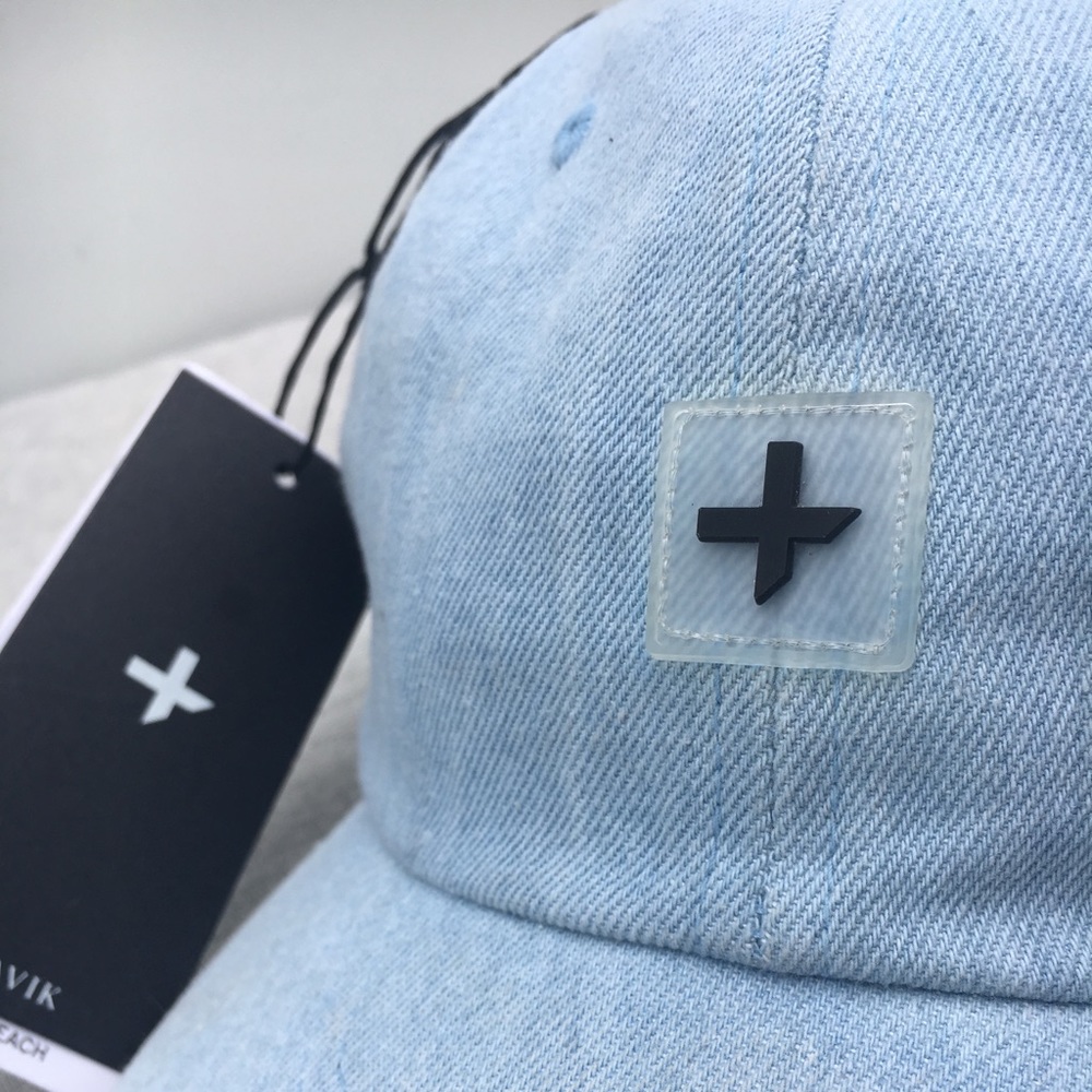 Tavik - Modern Beach Hat. “NEW”